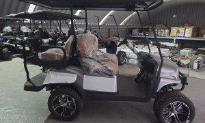 Club Car Onward Lifted - 4 Passenger